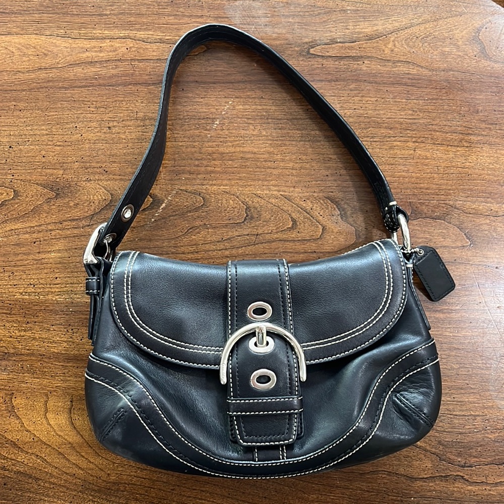 Coach black genuine leather purse EUC! Authentic!